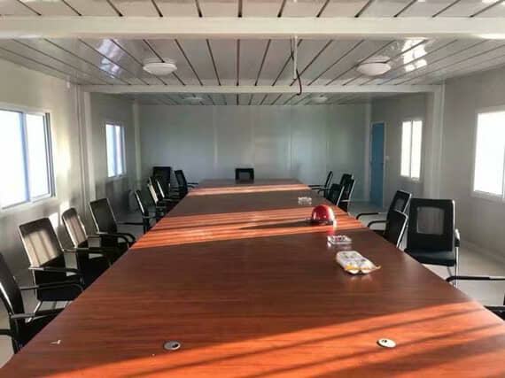 走廊帶玻璃幕墻的打包式集裝箱活動房